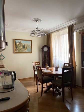 
   Продам 5-комнатную, 183 м², Орловского ул, 3

. Фото 7.
