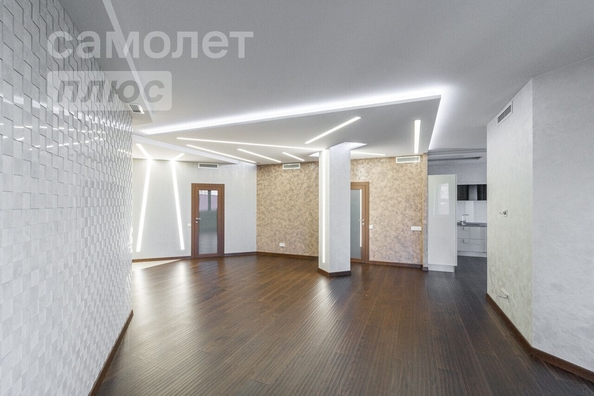 
   Продам 3-комнатную, 140.4 м², Волочаевская ул, 11/1

. Фото 4.