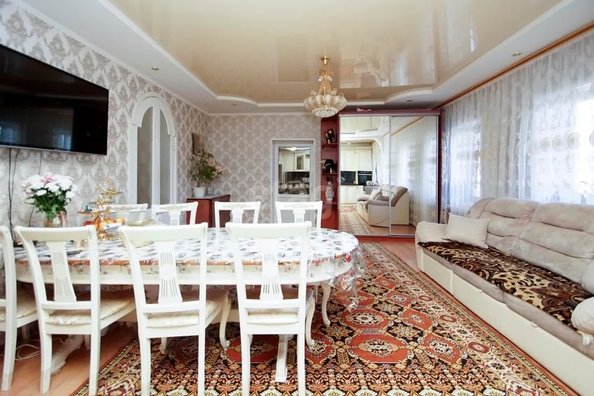 
   Продам дом, 179 м², Омск

. Фото 6.