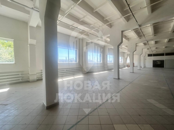 
   Сдам торговое помещение, 1600 м², Орджоникидзе ул, 164

. Фото 11.