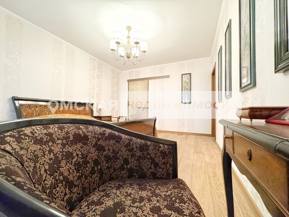 
   Продам 4-комнатную, 145 м², Крупской ул, 25/1

. Фото 22.