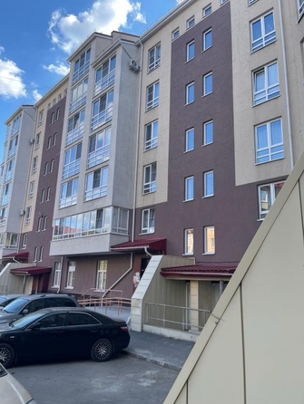 
   Продам 1-комнатную, 43.6 м², Химиков ул, 2

. Фото 1.