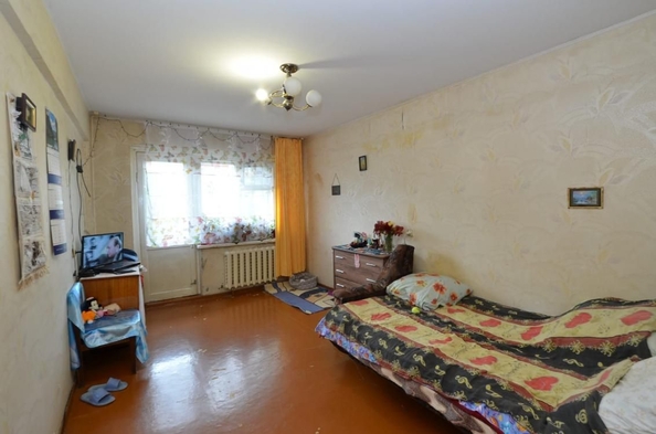 
   Продам 2-комнатную, 45 м², Глинки ул, 1А

. Фото 5.