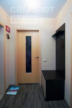 
   Продам 1-комнатную, 30.9 м², Школьный б-р, 7

. Фото 1.