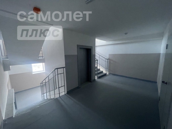 
   Продам 1-комнатную, 41.8 м², Малиновского ул, 16к2

. Фото 2.