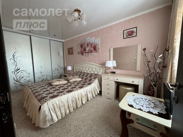 
   Продам 3-комнатную, 56.4 м², Петра Осминина ул, 14

. Фото 4.