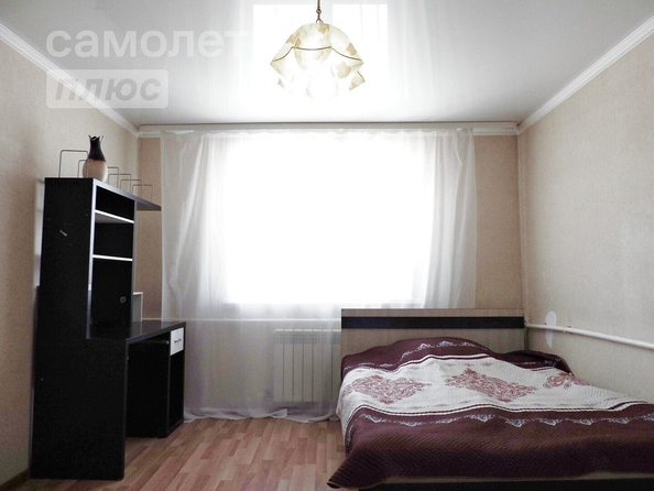 
   Продам дом, 215 м², Омск

. Фото 1.