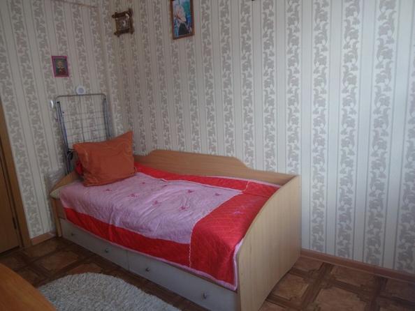 
   Продам 3-комнатную, 49 м², Багратиона ул, 82А

. Фото 3.