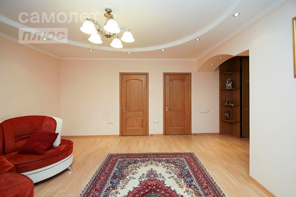 
   Продам 3-комнатную, 94.6 м², Маршала Жукова ул, 76

. Фото 5.