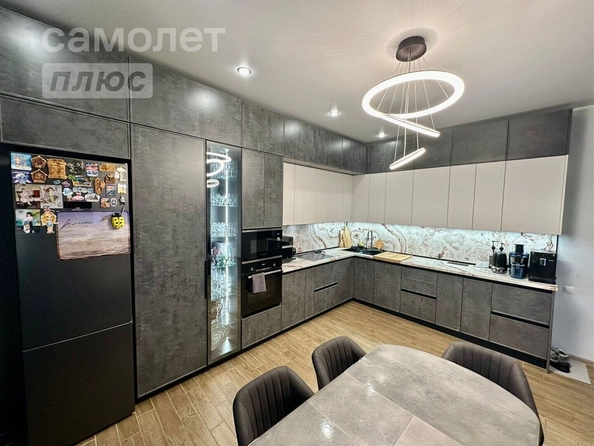 
   Продам дом, 170 м², Омск

. Фото 5.