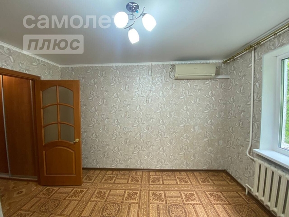 
   Продам 2-комнатную, 52.2 м², Королева пр-кт, 10В

. Фото 2.