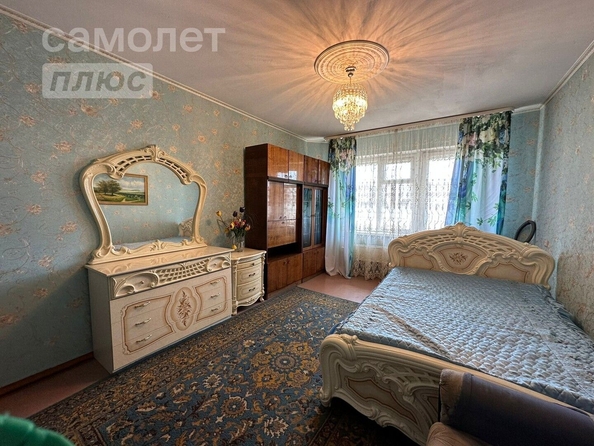 
   Продам 1-комнатную, 37.3 м², Северная 33-я ул, 27

. Фото 10.