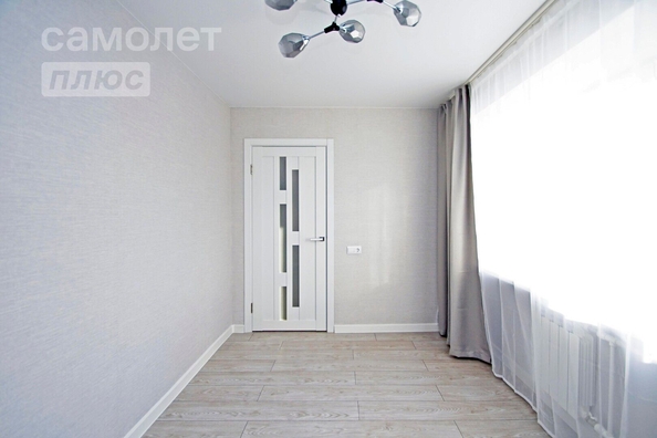 
   Продам 3-комнатную, 40.6 м², Магистральная ул, 56А

. Фото 1.