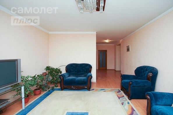 
   Продам 3-комнатную, 98.3 м², Орловского ул, 3

. Фото 5.