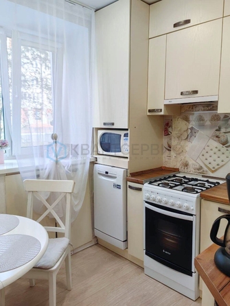 
   Продам 2-комнатную, 42 м², Маршала Жукова ул, 146А

. Фото 2.