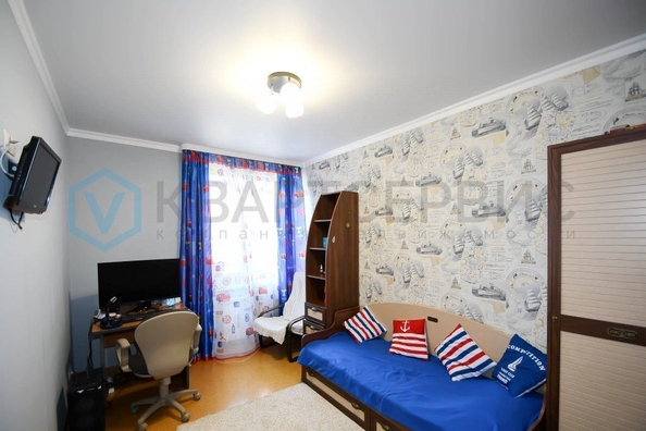 
   Продам 3-комнатную, 74 м², 5 Армии ул, 14

. Фото 3.