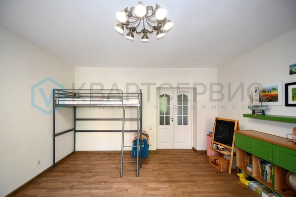 
   Продам 3-комнатную, 114.4 м², 

. Фото 1.