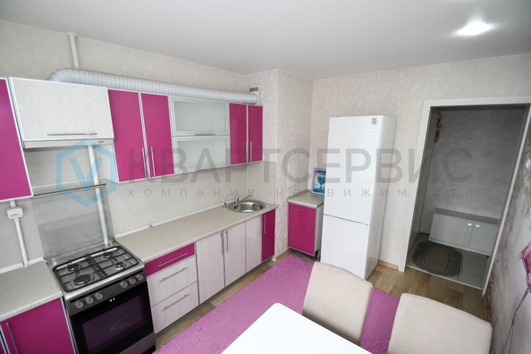 
   Продам 3-комнатную, 62.9 м², Омская ул, 158

. Фото 2.