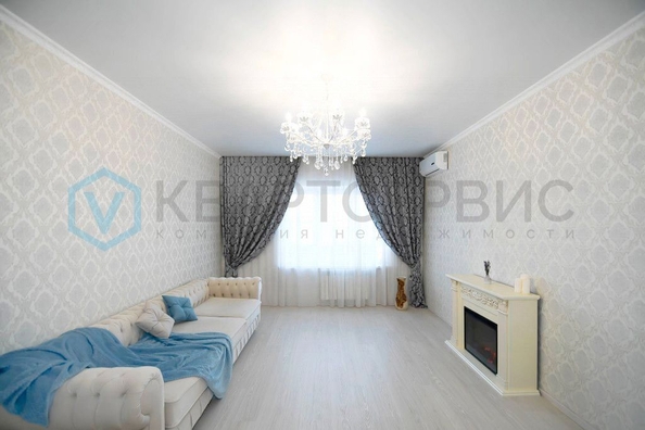 
   Продам 4-комнатную, 99 м², Волховстроя ул, 24

. Фото 2.