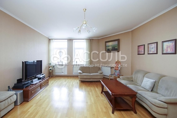 
   Продам 4-комнатную, 156 м², Добровольского ул, 5/1

. Фото 8.