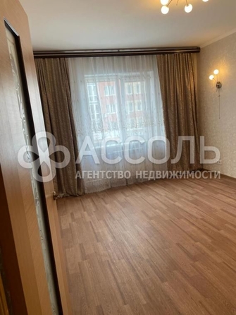 
   Продам 2-комнатную, 51.8 м², Декабристов ул, 147

. Фото 9.