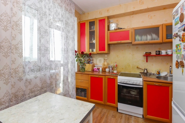 
   Продам 2-комнатную, 53 м², 

. Фото 8.