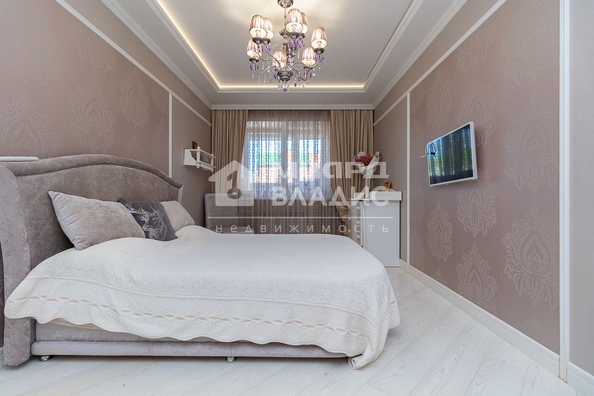 
   Продам 3-комнатную, 100 м², Туполева ул, 8/2

. Фото 2.