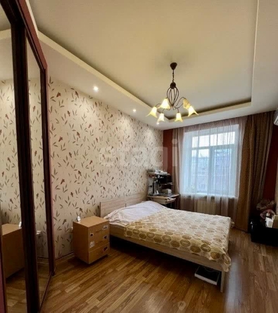 
   Продам 2-комнатную, 60 м², Ленина ул, 33

. Фото 3.