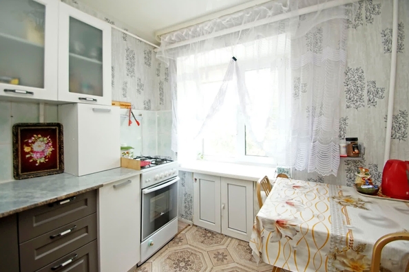 
   Продам 2-комнатную, 42.8 м², Российская ул, 11

. Фото 5.