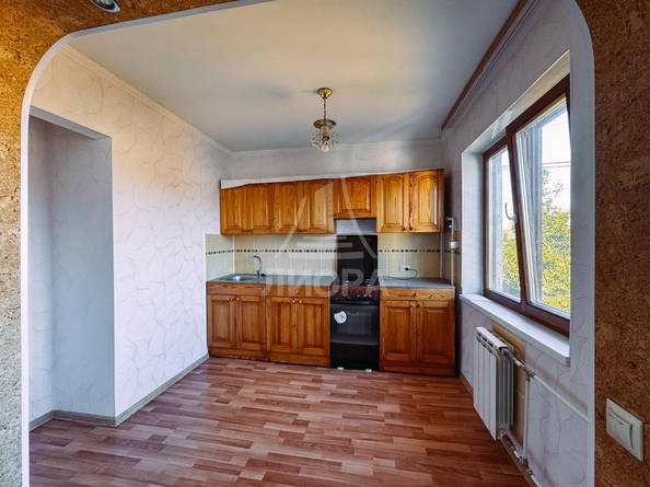 
   Продам 2-комнатную, 45 м², Блюхера ул, 8

. Фото 3.