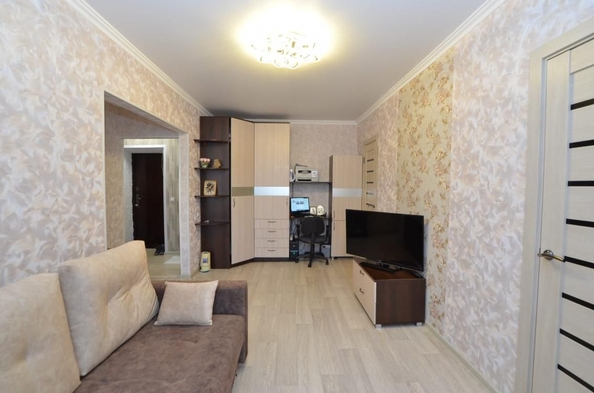 
   Продам 2-комнатную, 40 м², Ленинградская 1-я ул, 1

. Фото 2.