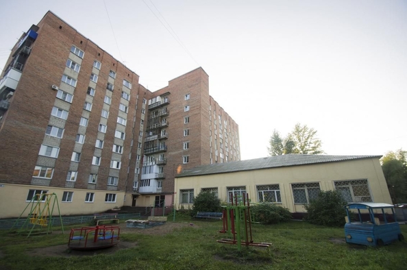 
   Продам 3-комнатную, 44 м², Марка Никифорова ул, 3

. Фото 8.