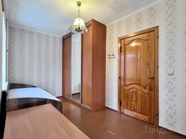 
   Продам 2-комнатную, 40.5 м², 10 лет Октября ул, 138

. Фото 3.