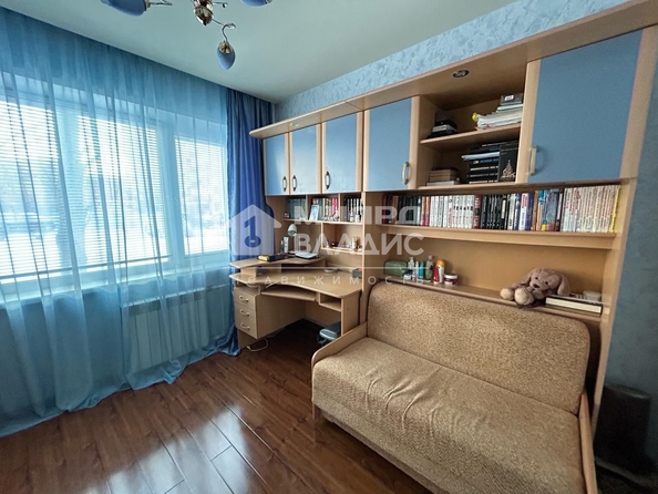 
   Продам 3-комнатную, 59.5 м², Малиновского ул, 8А

. Фото 3.