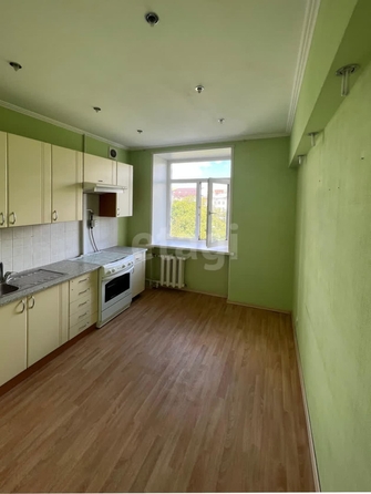 
   Продам 2-комнатную, 60.1 м², Карла Маркса пр-кт, 22А

. Фото 2.