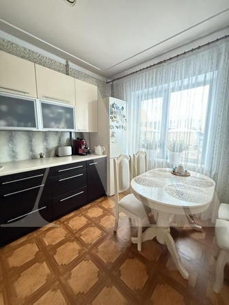 
   Продам 3-комнатную, 65 м², 70 лет Октября ул, 10

. Фото 6.