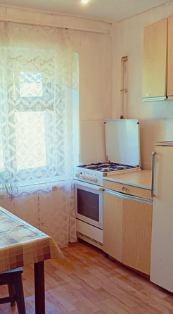 
  Сдам в аренду 2-комнатную квартиру, 45 м², Омск

. Фото 5.