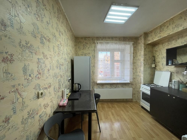 
   Продам 3-комнатную, 63.7 м², Перелета ул, 20

. Фото 4.