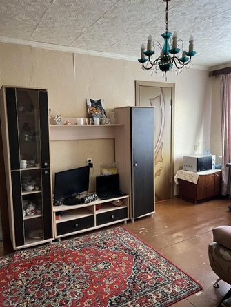 
   Продам 3-комнатную, 42 м², Поселковая 1-я ул, 3

. Фото 1.