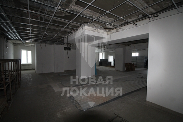 
   Сдам офис, 200 м², Октябрьская ул, 84

. Фото 6.