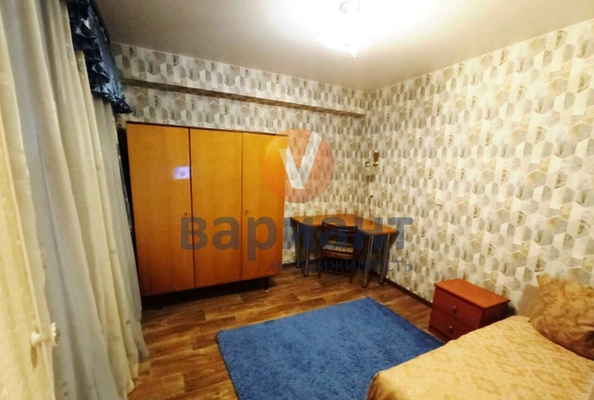 
   Продам 3-комнатную, 49 м², Энтузиастов пер, 11В

. Фото 3.