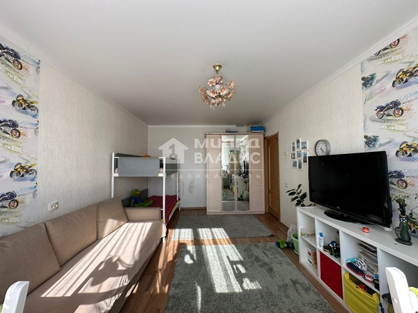 
   Продам 4-комнатную, 83 м², Омская ул, 160

. Фото 8.