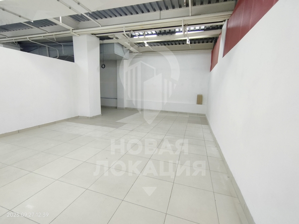 
  Сдается торговая площадь, 1300 м², Транспортная 4-я ул, д. 11
. Фото 5.