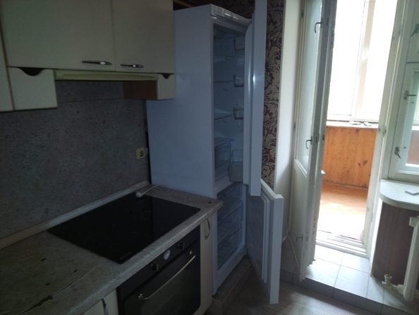 
  Сдам в аренду 2-комнатную квартиру, 62.5 м², Омск

. Фото 2.
