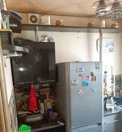 
  Сдам в аренду 4-комнатную квартиру, 69 м², Омск

. Фото 4.