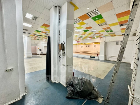 
  Сдается торговая площадь, 424 м², Богдана Хмельницкого ул, д. 214
. Фото 9.