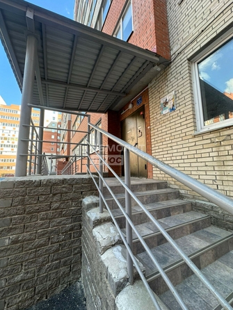 
  Продается 2-комн. квартира, 66.1 м², 1-ой красной звезды, д. 79
. Фото 2.