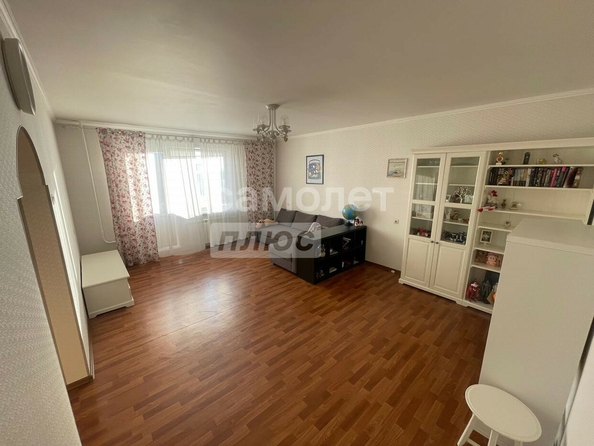 
  Продается 2-комн. квартира, 67 м², Пригородная ул, д. 21
. Фото 3.