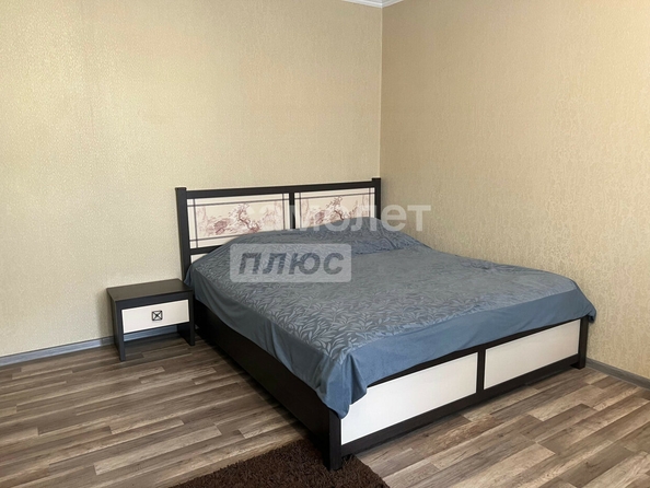 
  Продается 2-комн. квартира, 65.7 м², Кирова ул, д. 20
. Фото 1.