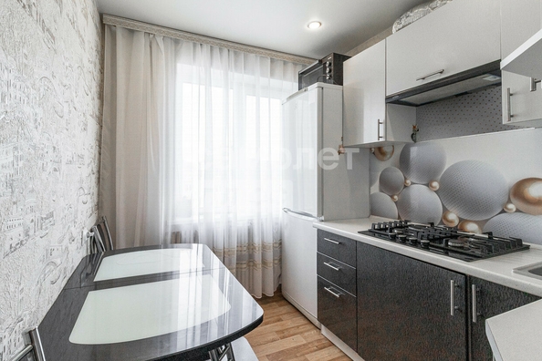 
  Продается 1-комн. квартира, 29.9 м², Звездная ул, д. 2Г
. Фото 2.